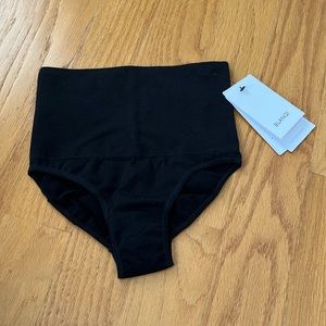 Blanqi body hipster compression panty size small black NWT